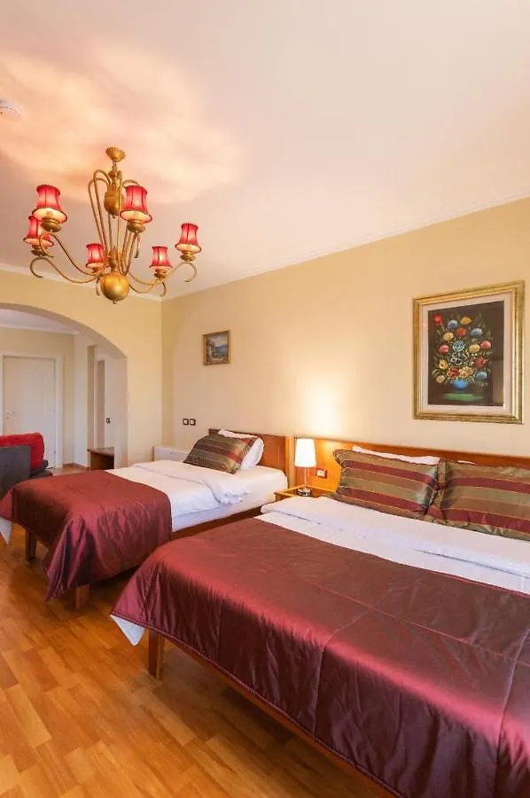 Vila Arber Golem  3*, Golem (Tirana)