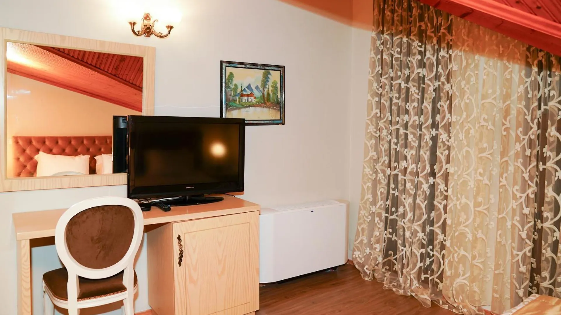 Vila Arber Golem  3*, Golem (Tirana)