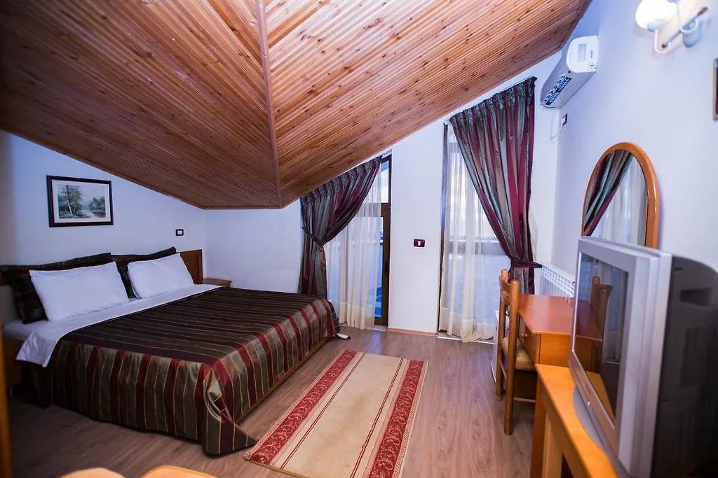 Vila Arber Golem  Guest house