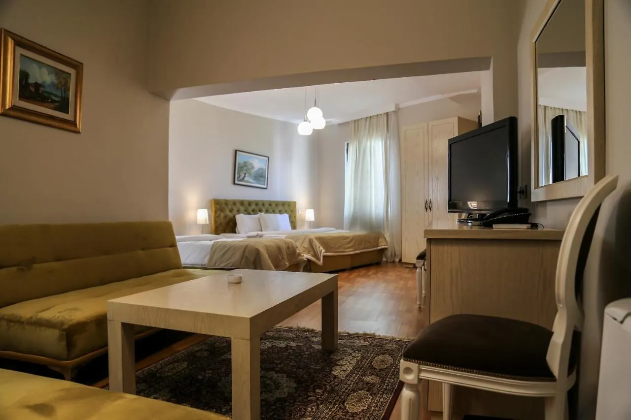 Vila Arber Golem